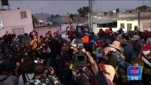 Enfrentamiento entre migrantes y policías deja 16 lesionados