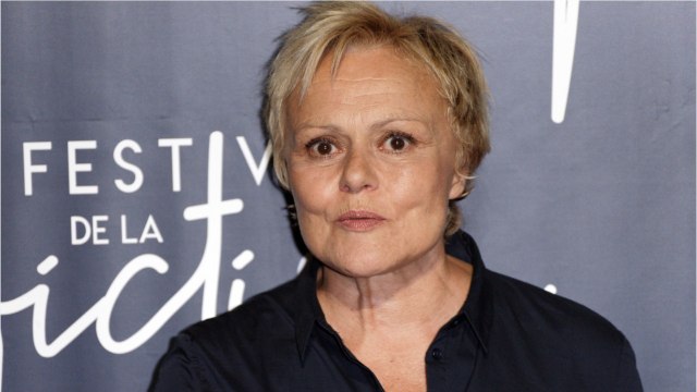 VOICI - I Love You Coiffure : Muriel Robin vivement critiquée par les internautes après s’être réjouie du succès de son film