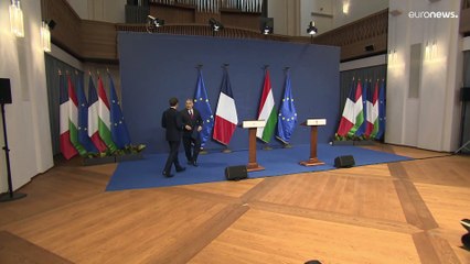 Macron e Orbán unidos nas diferenças em Budapeste