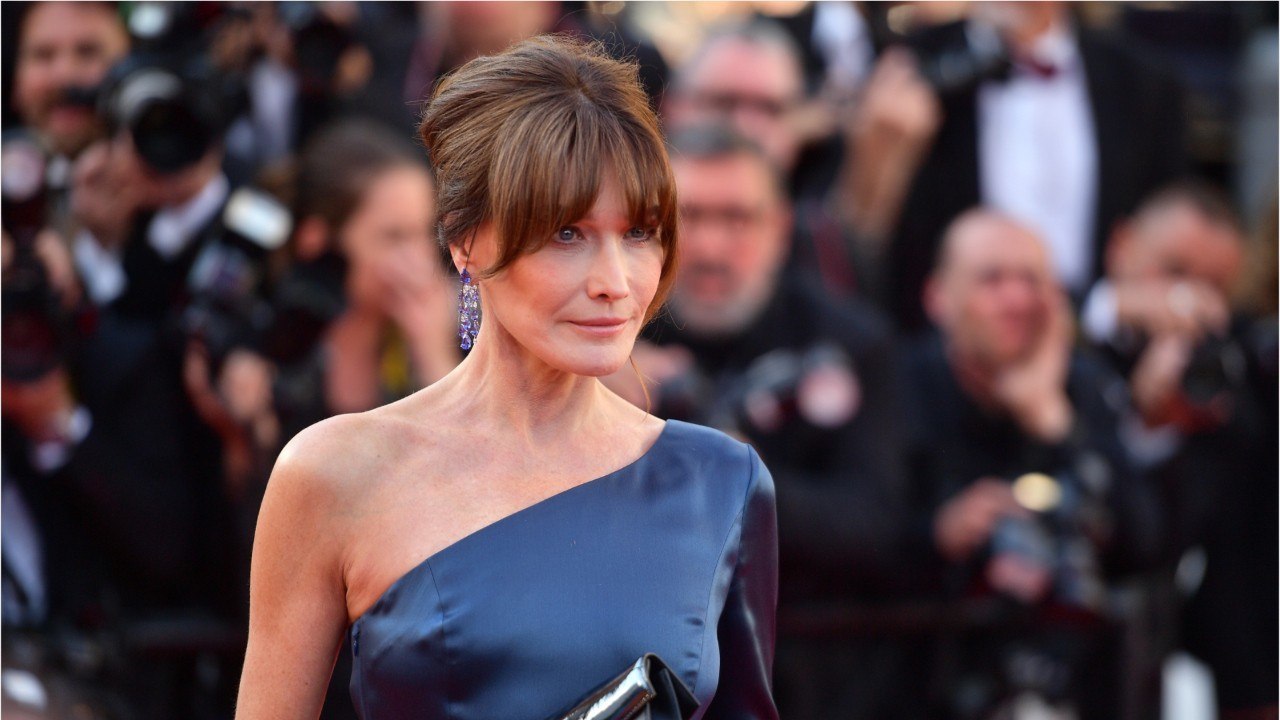 VOICI - Carla Bruni fait des confidences surprenantes sur les convictions politiques de son fils Aurélien