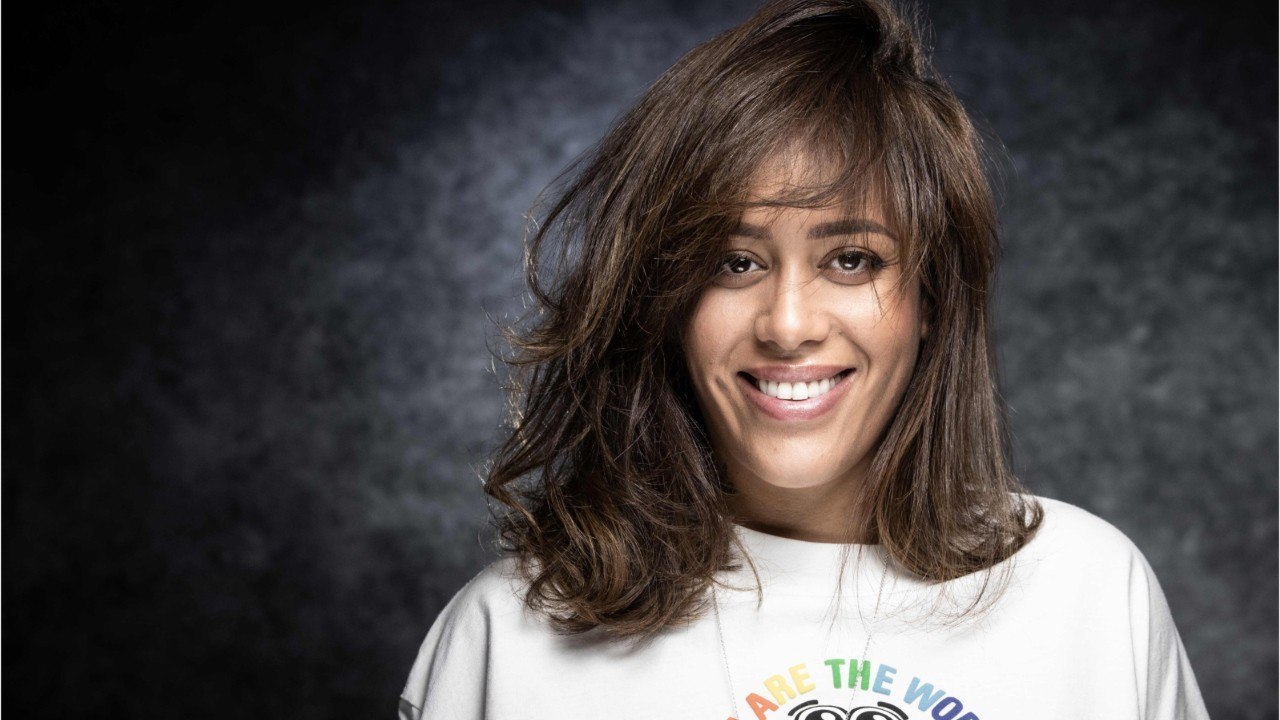 VOICI : Amel Bent : son programme morbide avant d'aller se coucher