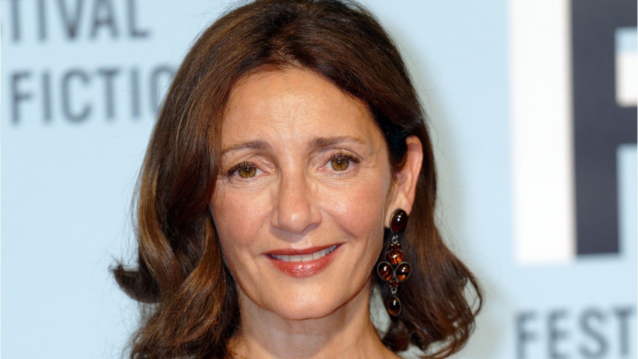 VOICI - Valérie Karsenti (Scènes de ménages) : pourquoi elle a renoncé à son projet d'adoption