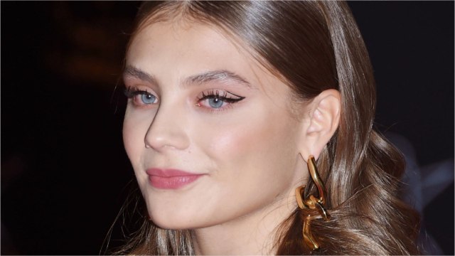 VOICI - Victoires de la musique 2020 : qui est Maëlle, une des révélations de l’année ?