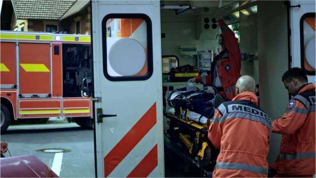 VOICI - La France a un incroyable talent : Hélène Ségara émue aux larmes par la prestation d’un candidat