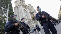 VOICI-Attentat à Nice : Nicolas Bedos appelle à « un combat acharné 