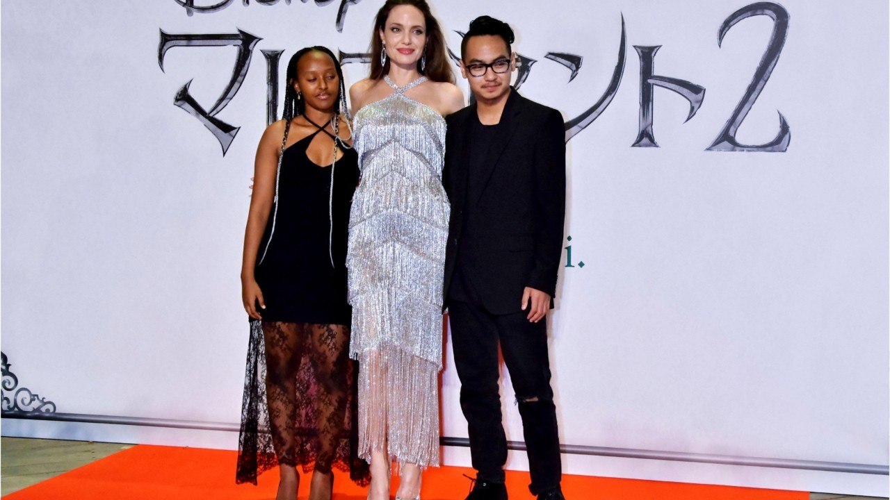 VOICI - Divorce Brad Pitt et Angelina Jolie : Maddox de retour en Corée du Sud après son témoignage explosif