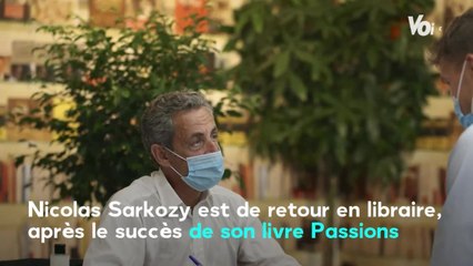 VOICI - PHOTOS Nicolas Sarkozy : ces adorables clichés de sa fille Giulia en pleine lecture de son livre