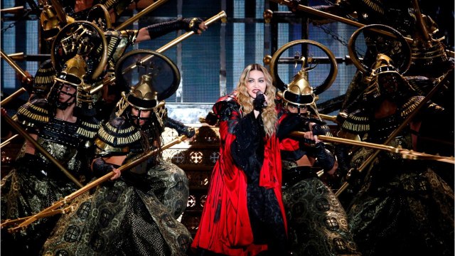 VOICI-Madonna en concert à Paris : les règles hallucinantes imposées aux fans