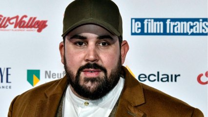 VOICI - Artus tente de modifier sa page Wikipédia et se fait bloquer, les internautes hilares