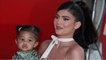 VOICI - Kylie Jenner : sa fille Stormi fait fondre les internautes avec son costume d’Halloween