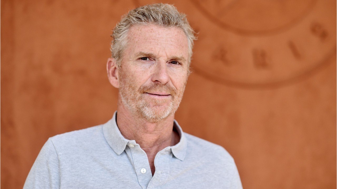 VOICI - Denis Brogniart : ses rares confidences sur ses disputes avec ses filles adolescentes