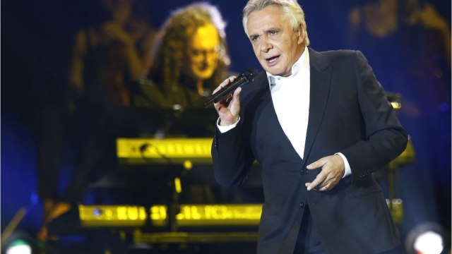 VOICI Michel Sardou, un mauvais père ? Son fils Romain s'explique dans On n'est pas couché