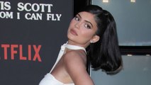 VOICI Kylie Jenner en soutien-gorge pigeonnant, elle affole ses followers