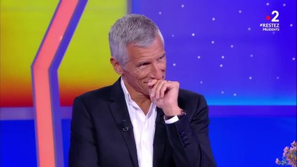 VOICI Tout le monde veut prendre sa place : Nagui est impressionné par l’invraisemblable accouchement d’une jeune candidate