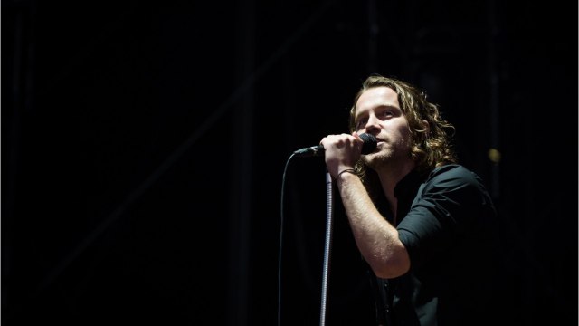 VOICI Julien Doré : le chanteur dévoile sur Twitter la surprise réservée à la gagnante de sa mini-tombola