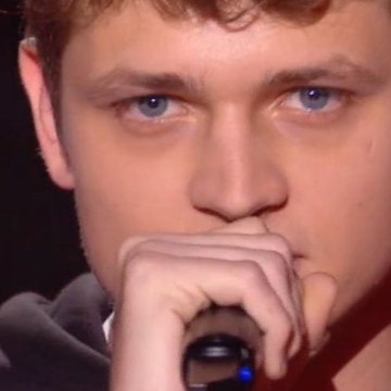 VOICI : The Voici 2021 : The Vivi viré de l'émission après la réapparition de tweets homophobes et racistes