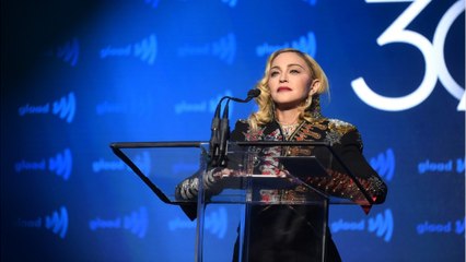 VOICI Madonna : Découvrez Pourquoi La Chanteuse Est Poursuivie En Justice Par Un Fan (1)