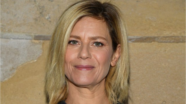 VOICI : Les César : Marina Foïs présentera la 46e cérémonie !