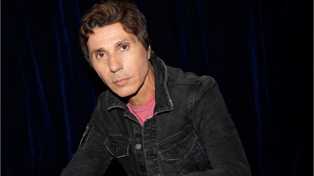 VOICI Jean-Luc Lahaye donne des nouvelles de sa fille, 9 mois après sa chute du second étage d'un immeuble