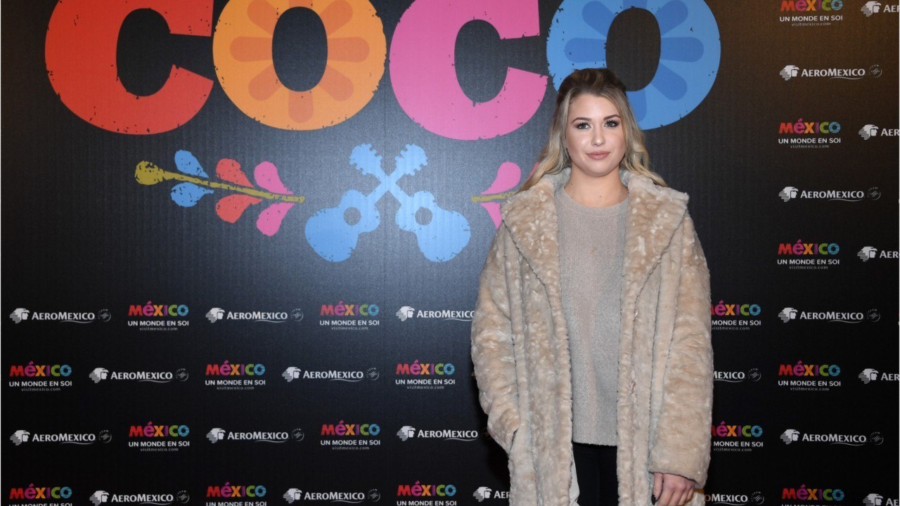 Voici - EnjoyPhoenix victime de harcèlement par un pervers, elle livre des détails glaçants