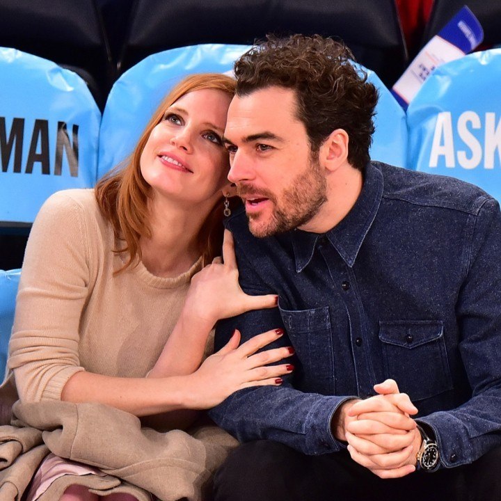 VOICI THEMA Les maris sexy social