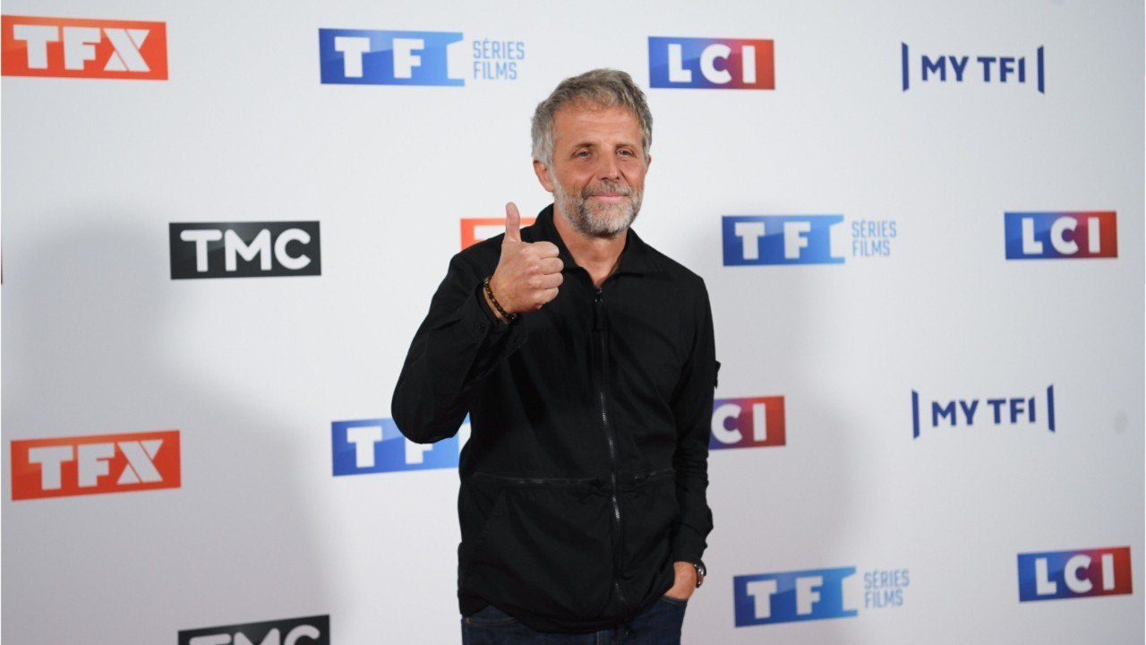 VOICI- La nouvelle tête de turc de Stéphane Guillon : Christophe Castaner "une cagole au ministère de l'Intérieur"