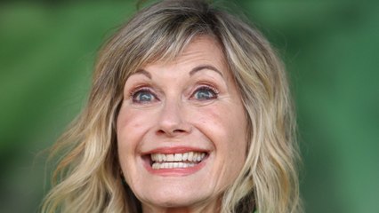 VOICI : Olivia Newton-John : la surprenante raison pour laquelle elle refuse de se faire vacciner contre la Covid-19 (1)