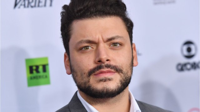 VOICI - Kev Adams pose torse nu : ses abonnés se moquent de lui à cause d’un détail