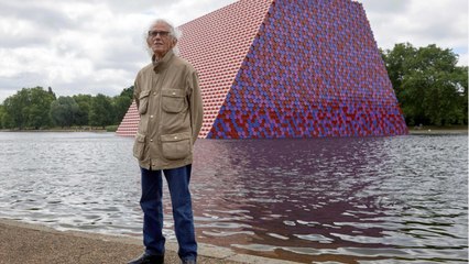 VOICI - Mort de l’artiste-plasticien Christo à l’âge de 84 ans
