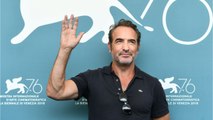 VOICI - PHOTO Jean Dujardin change de look, les internautes sont conquis