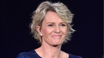 VOICI - Sophie Davant : blessée par des messages haineux, l'animatrice réagit