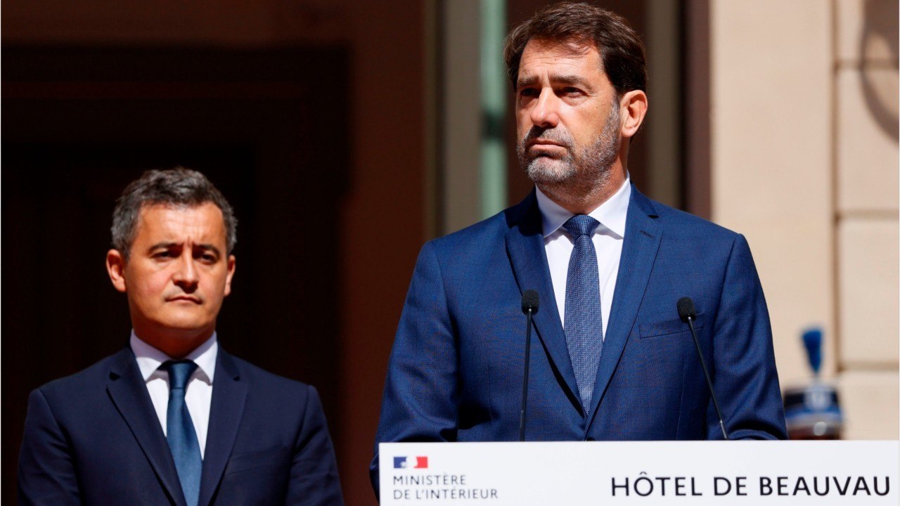VOICI-Christophe Castaner : les internautes se moquent de son passage à l’Assemblée nationale