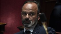 VOICI - Edouard Philippe et sa barbe blanchie : le Premier ministre se confie sur sa maladie