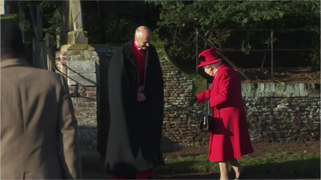 VOICI-Elizabeth II : ce drôle de test qu'il faut réussir pour travailler à ses côtés