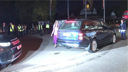 VOICI- Fan mania : un objet ayant appartenu à Meghan Markle sur le marché