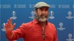 VOICI Covid-19 : Eric Cantona apporte encore son soutien à Didier Raoult