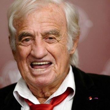 Voici social Jean-Paul Belmondo En Fauteuil Roulant : Sa Belle-fille Luana En Dit Plus Sur Son État (1)