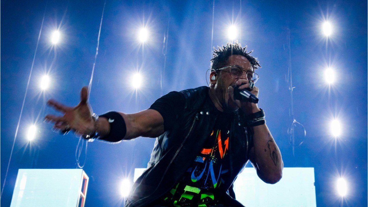 Voici - PHOTO JoeyStarr pose avec ses deux fils, la ressemblance est frappante !