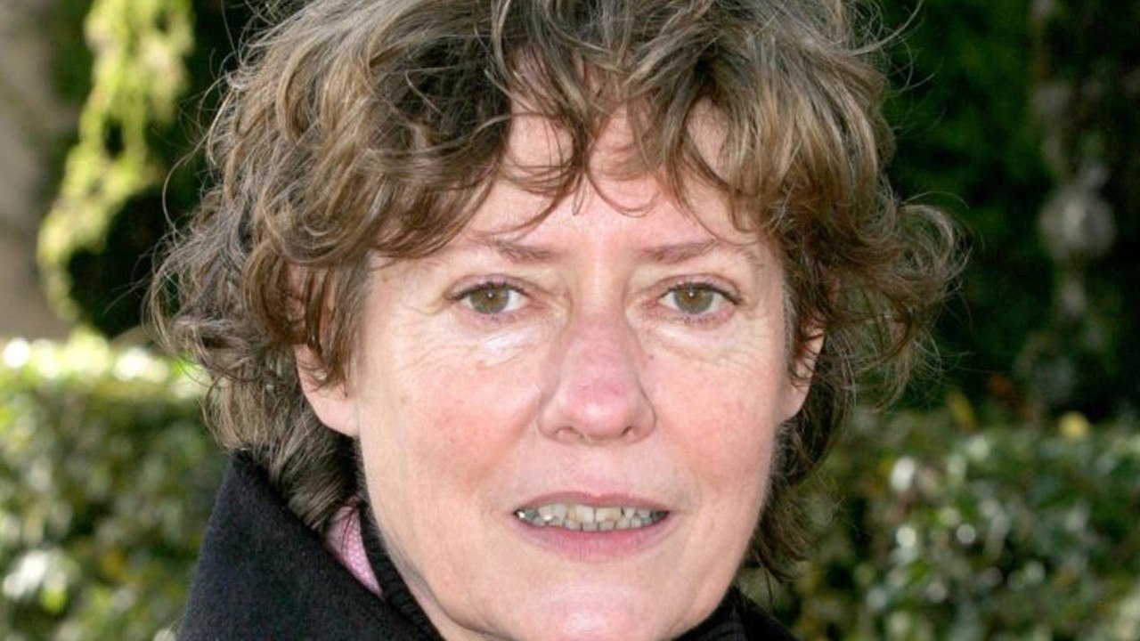 VOICI - Mort de Colo Tavernier : l'ex-épouse du réalisateur Bertrand Tavernier est décédée d'un cancer