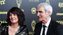 VOICI Koh Lanta 2020 : Estelle Denis demande Claude en mariage, la réaction hilarante de Raymond Domenech