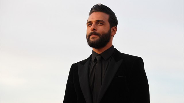 VOICI - Maxim Nucci : pourquoi il a été effacé du documentaire sur le road trip de Johnny Hallyday