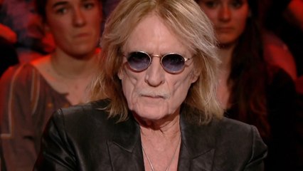 VOICI - Mort de Christophe : retrouvez le chanteur lors de sa dernière télé enregistrée avant le confinement