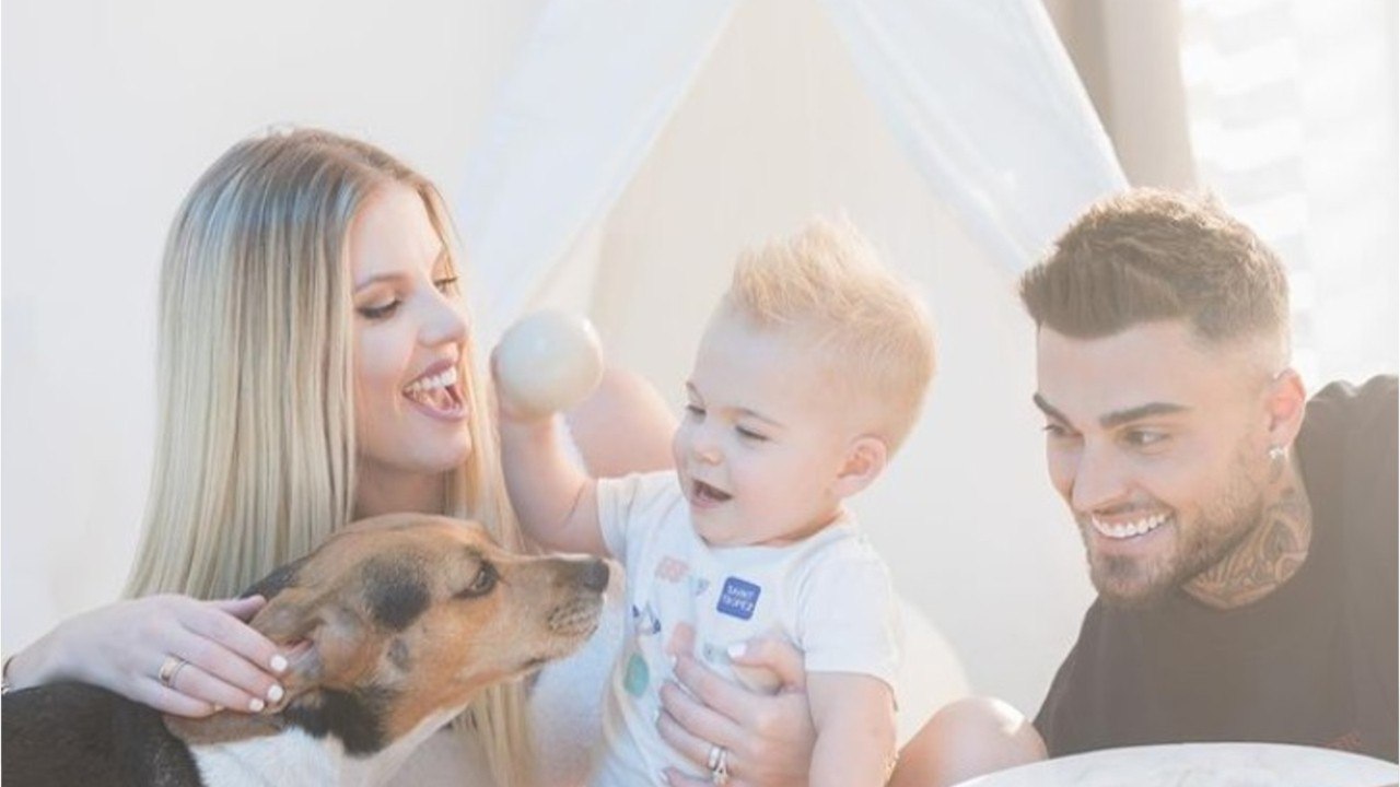 VOICI : Jessica Thivenin enceinte : la chérie de Thibault Garcia annonce sa deuxième grossesse