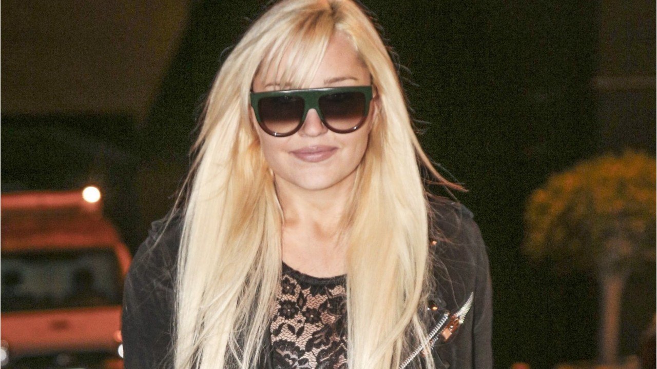 VOICI - PHOTO Amanda Bynes (Ce que j’aime chez toi) : un tatouage très voyant inquiète ses fans