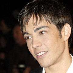 VOICI - Grégory Lemarchal : sa victoire à la Star Academy orchestrée ? Une ancienne prof balance (1)