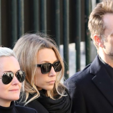 VOICI social - Laeticia Hallyday : La Phrase Assassine De David Sur L'hommage À Johnny Organisé À L'Olympia (1)