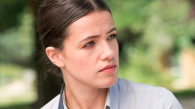 VOICI - Ici tout commence : qui est Julie Sassoust, l'interprète d'Anaïs ?