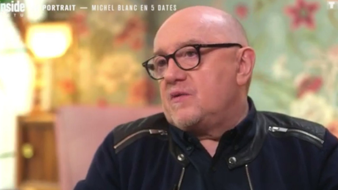 VOICI _ Michel Blanc se souvient du Coluche « pas tout le temps tendre " avec ses amis