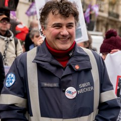 Voici social - Patrick Pelloux Aux Grandes Gueules : Un Détail Étonnant Interpelle La Toile (1)