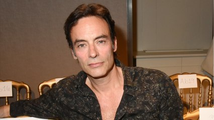 VOICI - Alain Delon hospitalisé : son fils Anthony rend un mystérieux hommage à Mireille Darc
